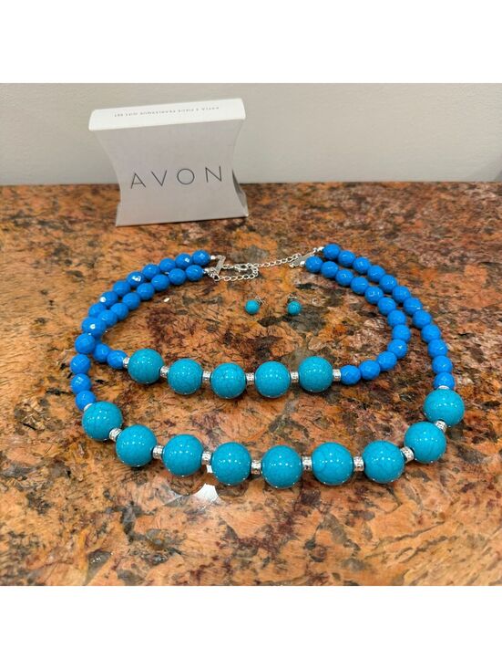 Jewelry - Avon Faux Turquoise Beaded Jewelry Set